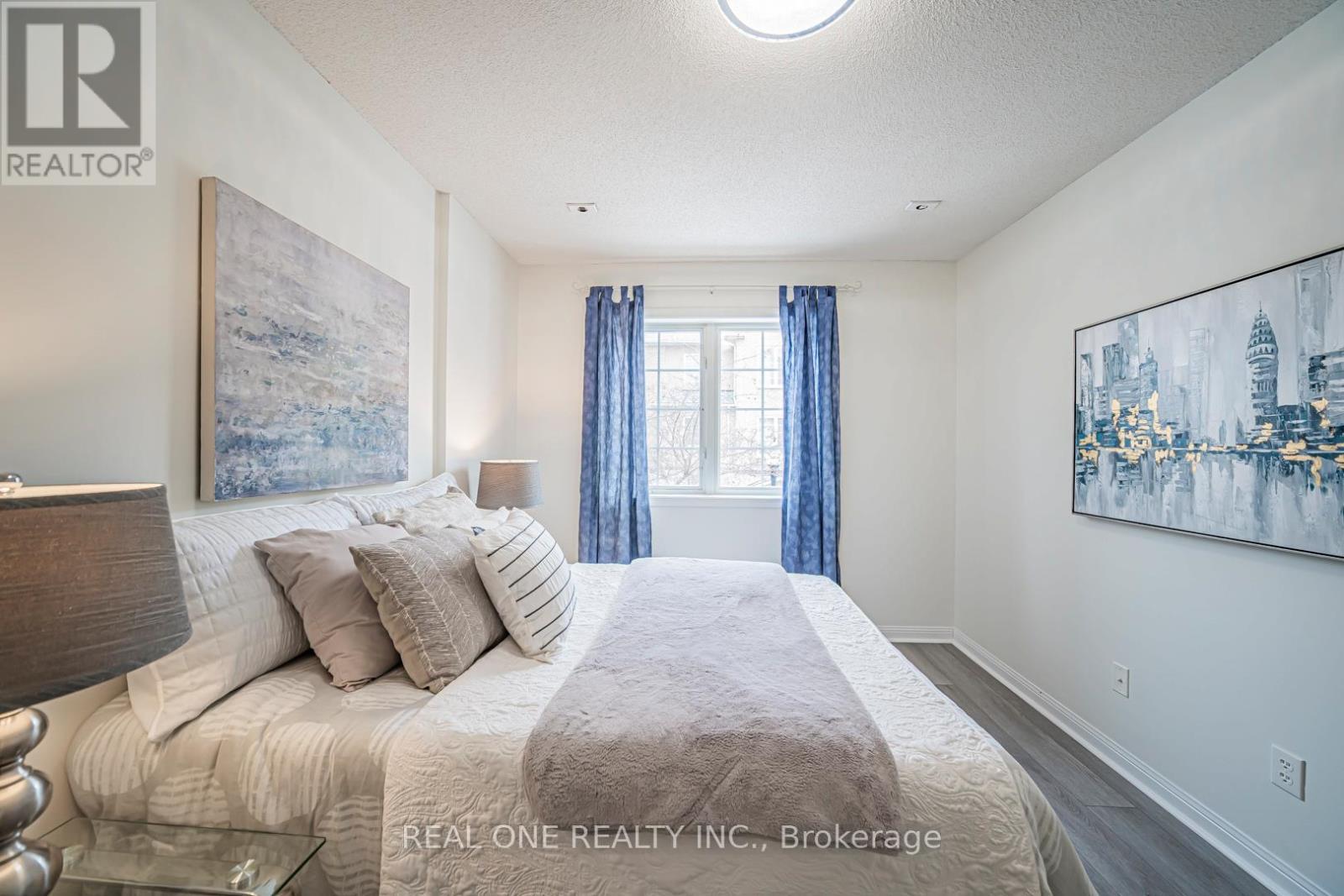 17 - 12 St Moritz Way, Markham, ON - Indoor Photo Showing Bedroom