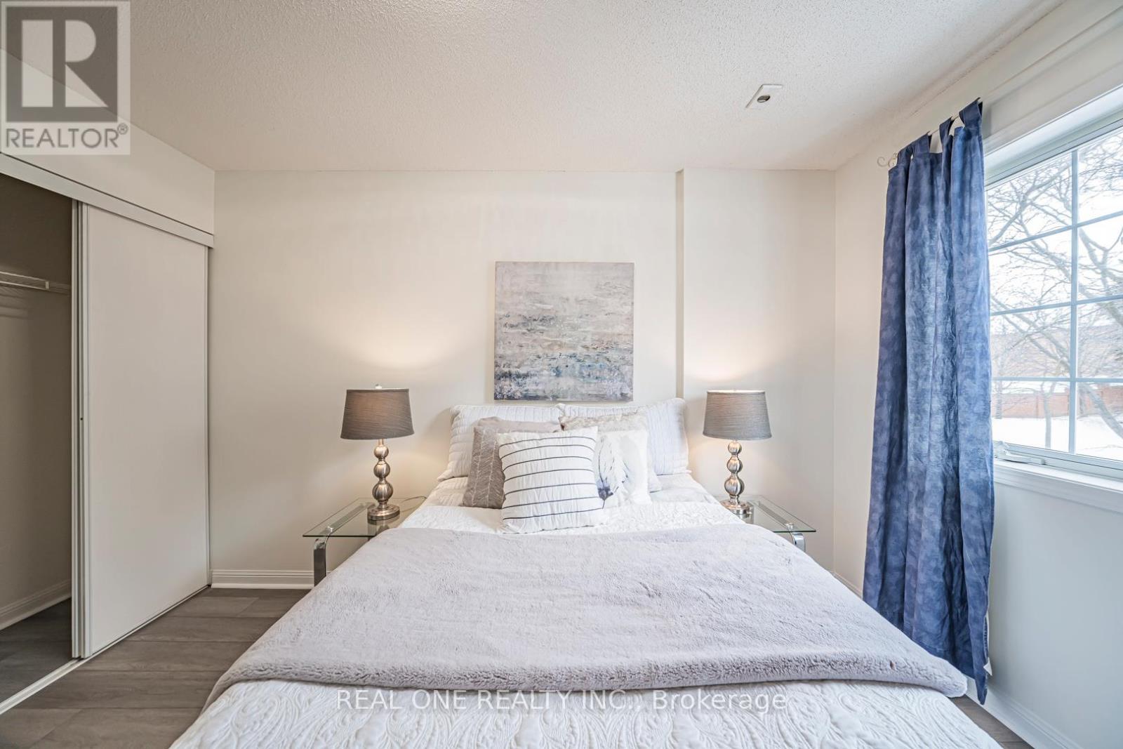17 - 12 St Moritz Way, Markham, ON - Indoor Photo Showing Bedroom