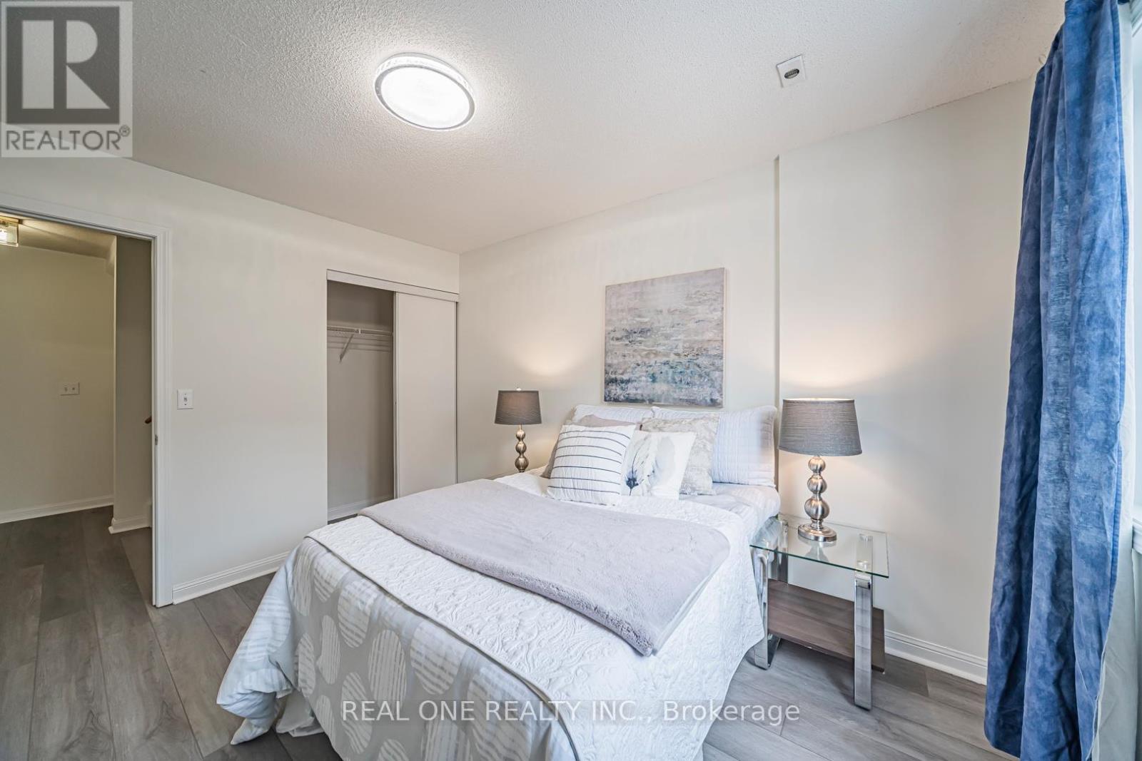 17 - 12 St Moritz Way, Markham, ON - Indoor Photo Showing Bedroom