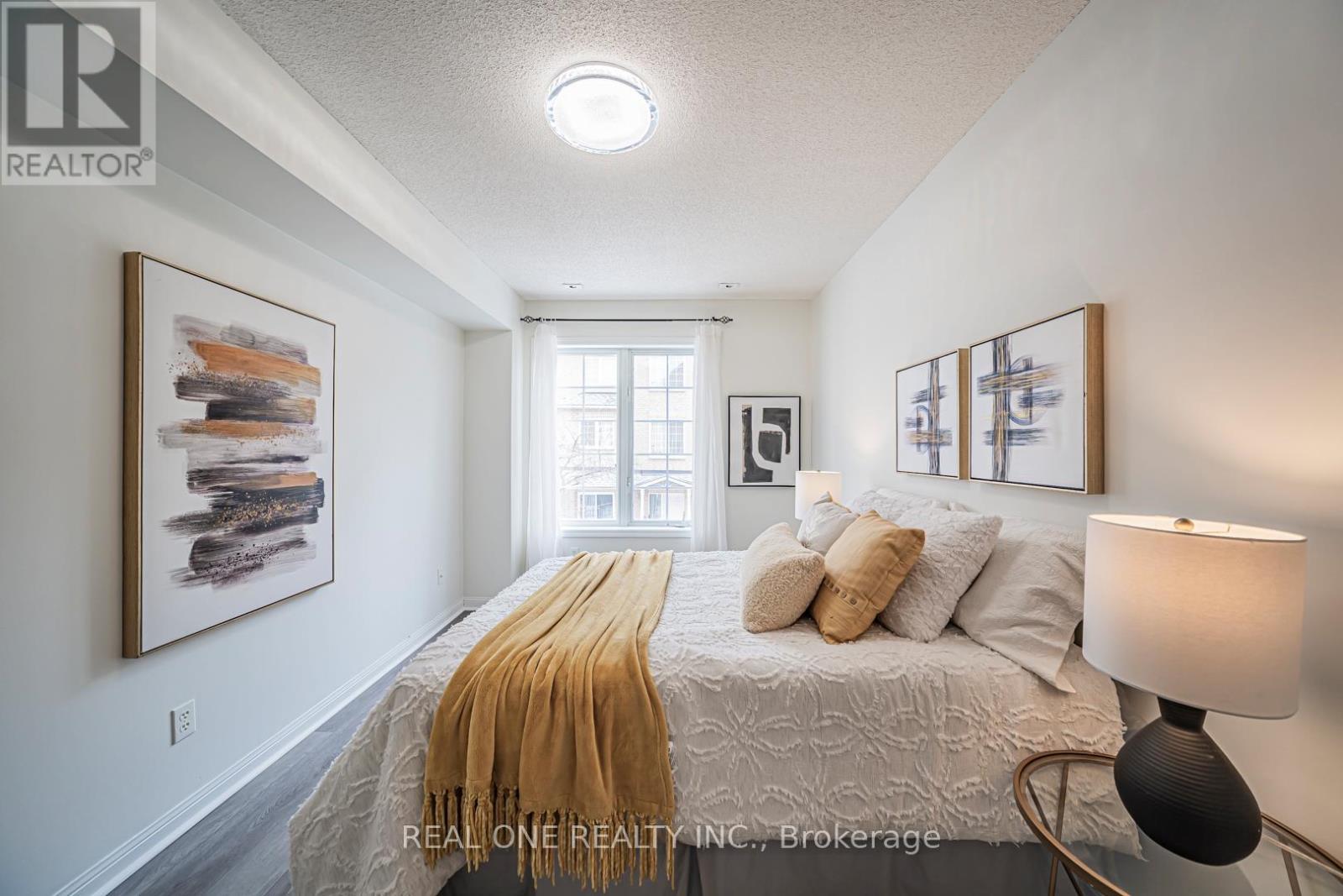 17 - 12 St Moritz Way, Markham, ON - Indoor Photo Showing Bedroom