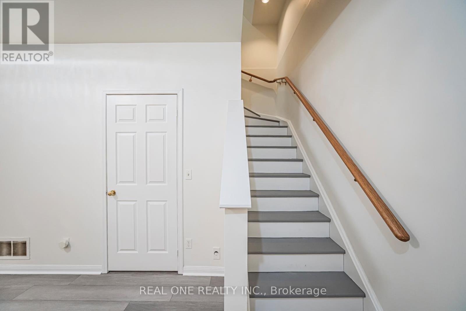 17 - 12 St Moritz Way, Markham, ON - Indoor Photo Showing Other Room