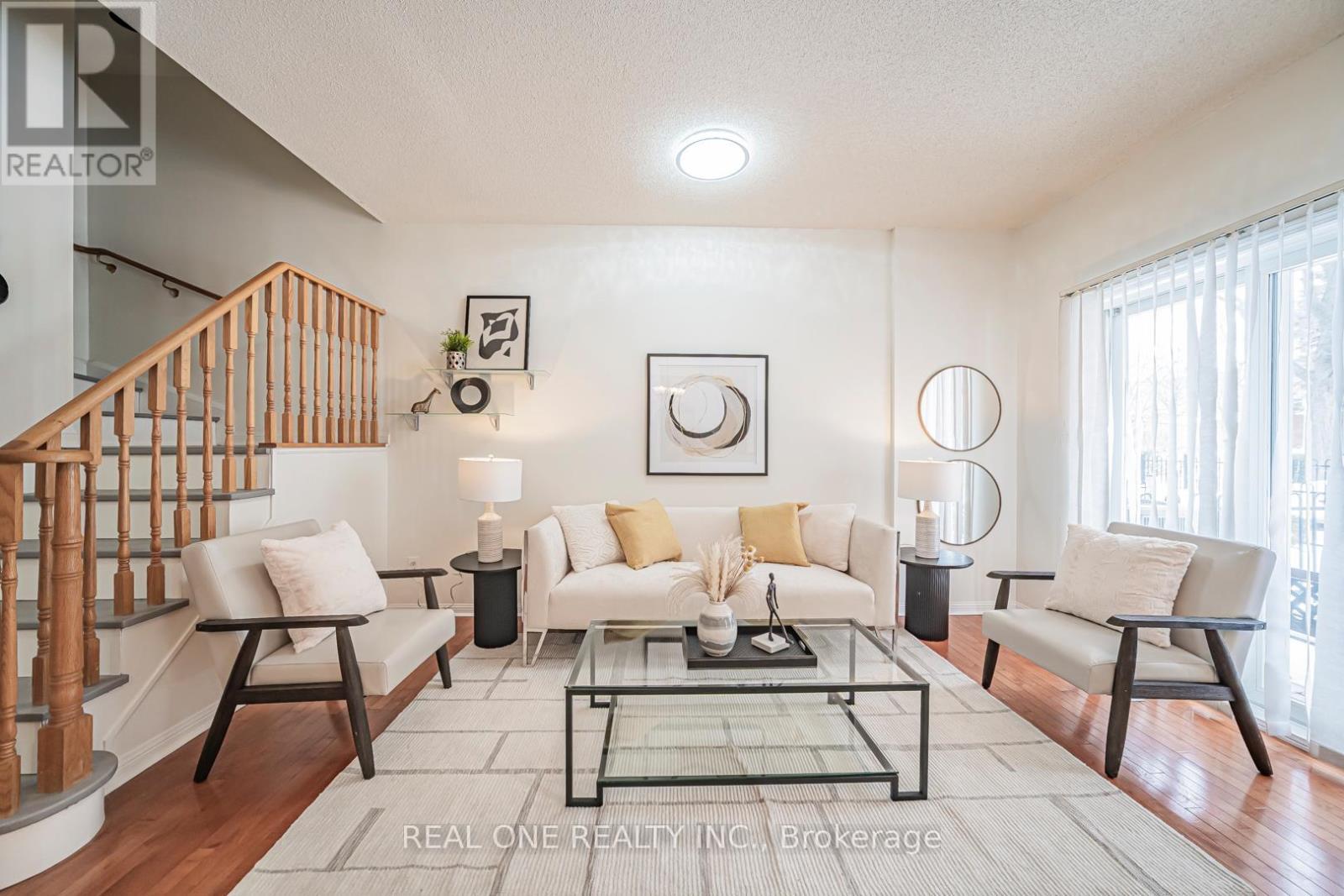 17 - 12 St Moritz Way, Markham, ON - Indoor Photo Showing Living Room