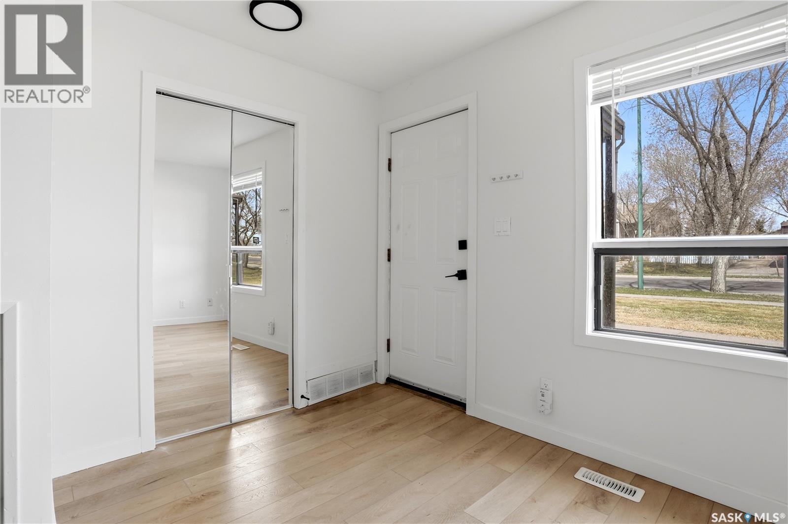 6501 Rochdale Boulevard, Regina, SK - Indoor Photo Showing Other Room