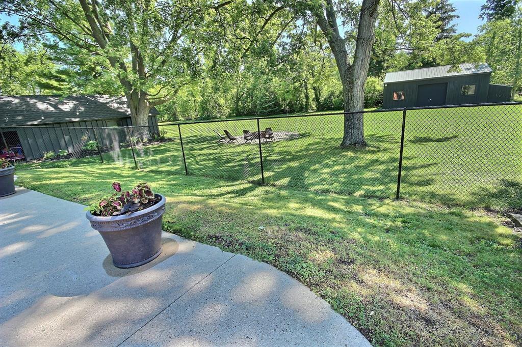 6736 Camlachie Road, Plympton-Wyoming, ON