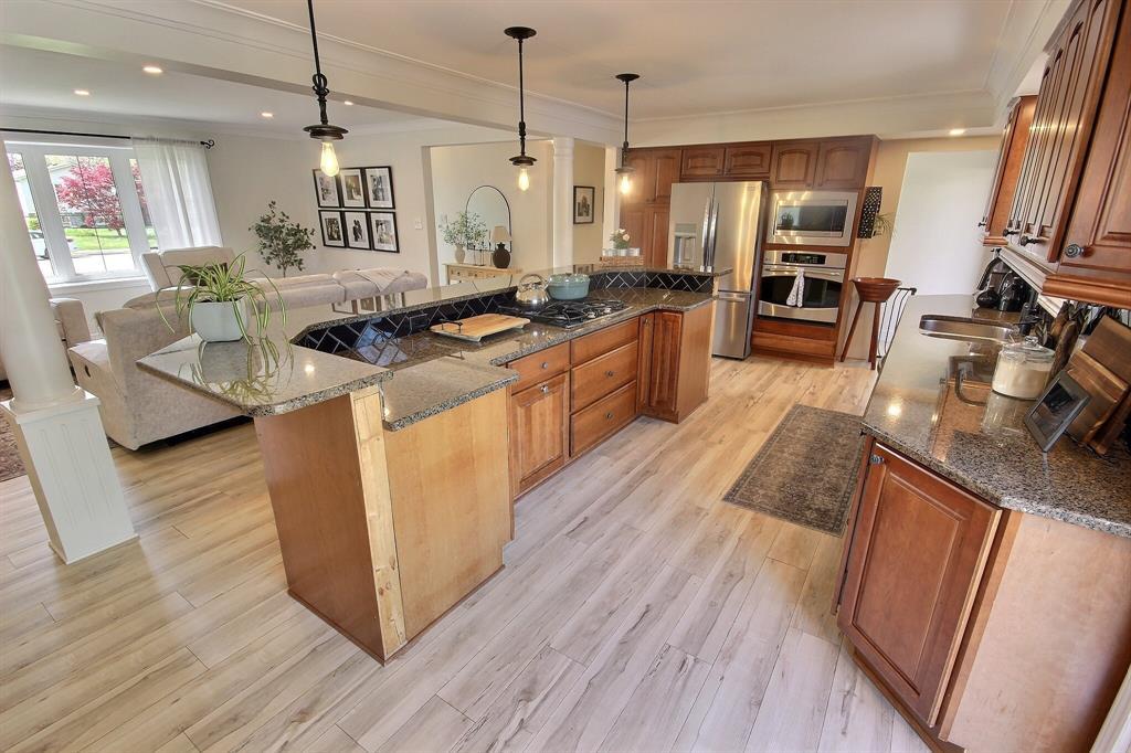 6736 Camlachie Road, Plympton-Wyoming, ON