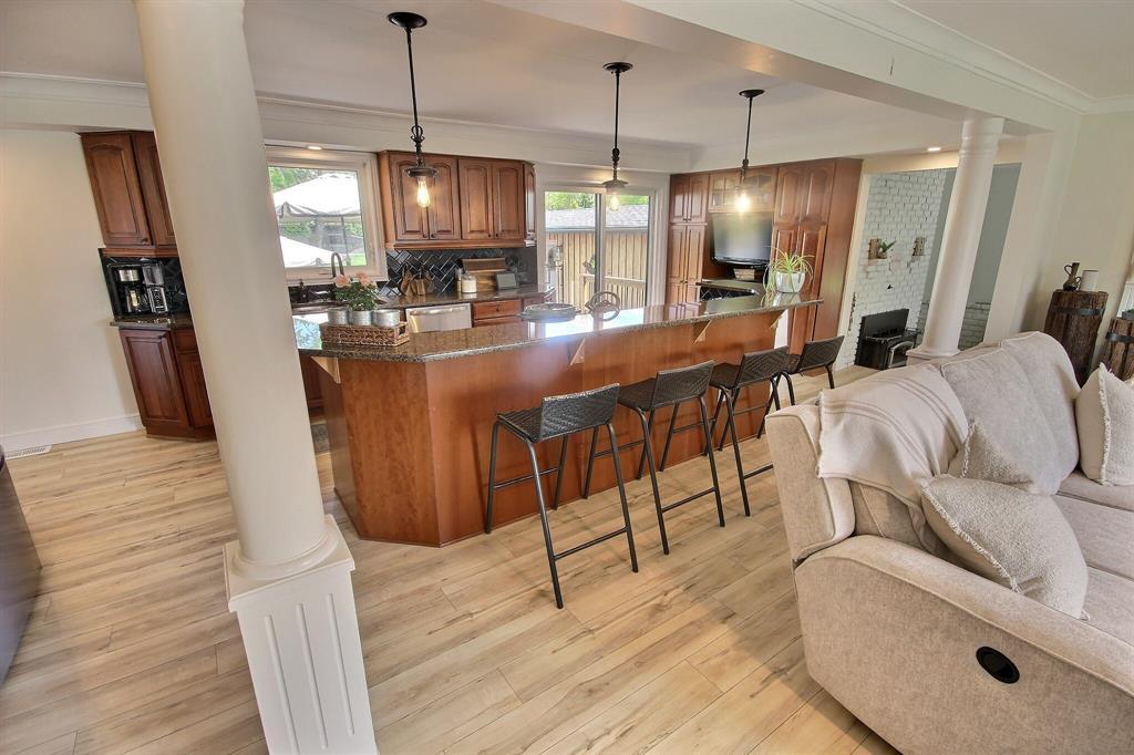 6736 Camlachie Road, Plympton-Wyoming, ON