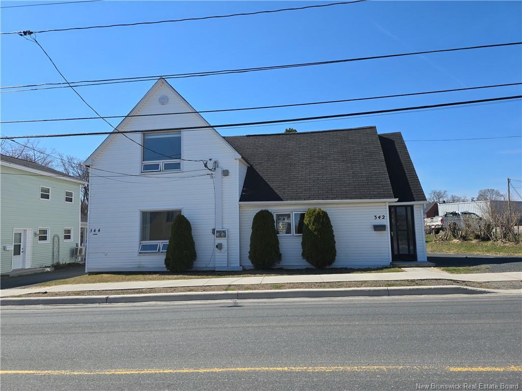 342-344 Main St, Bathurst, NB