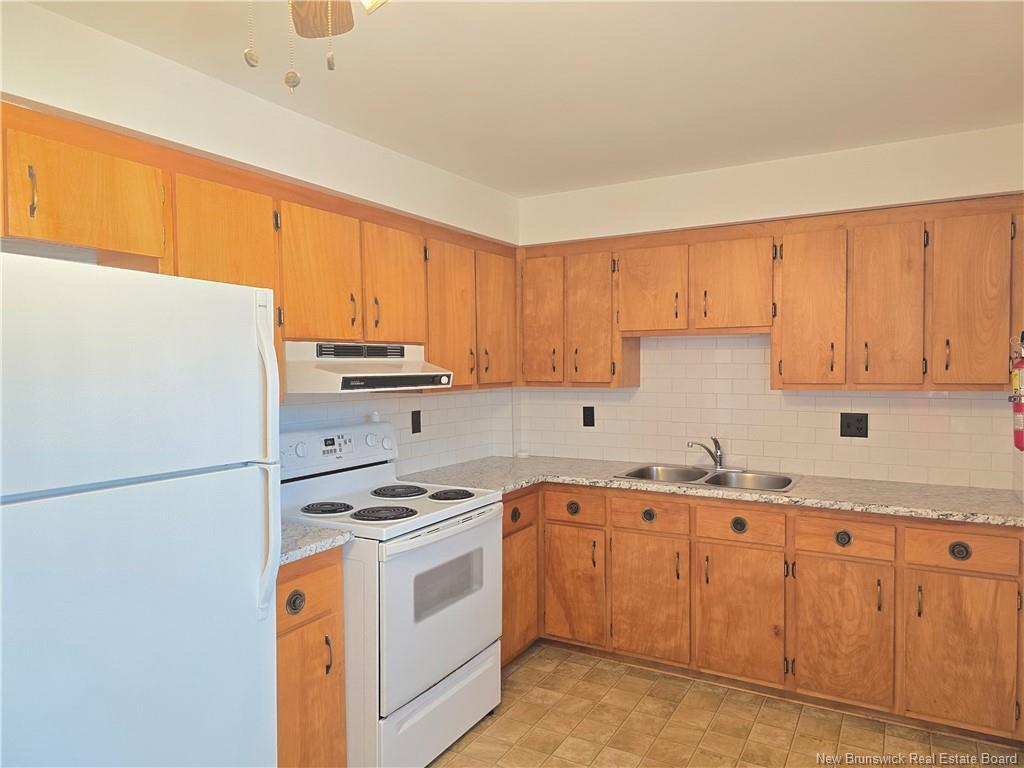 342-344 Main St, Bathurst, NB