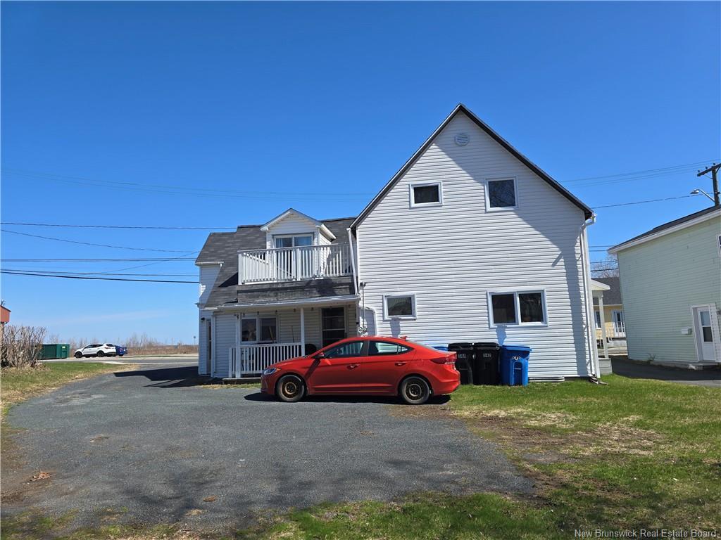 342-344 Main St, Bathurst, NB