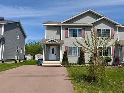 137 Houlahan ST Dieppe, NB E1A 4X6