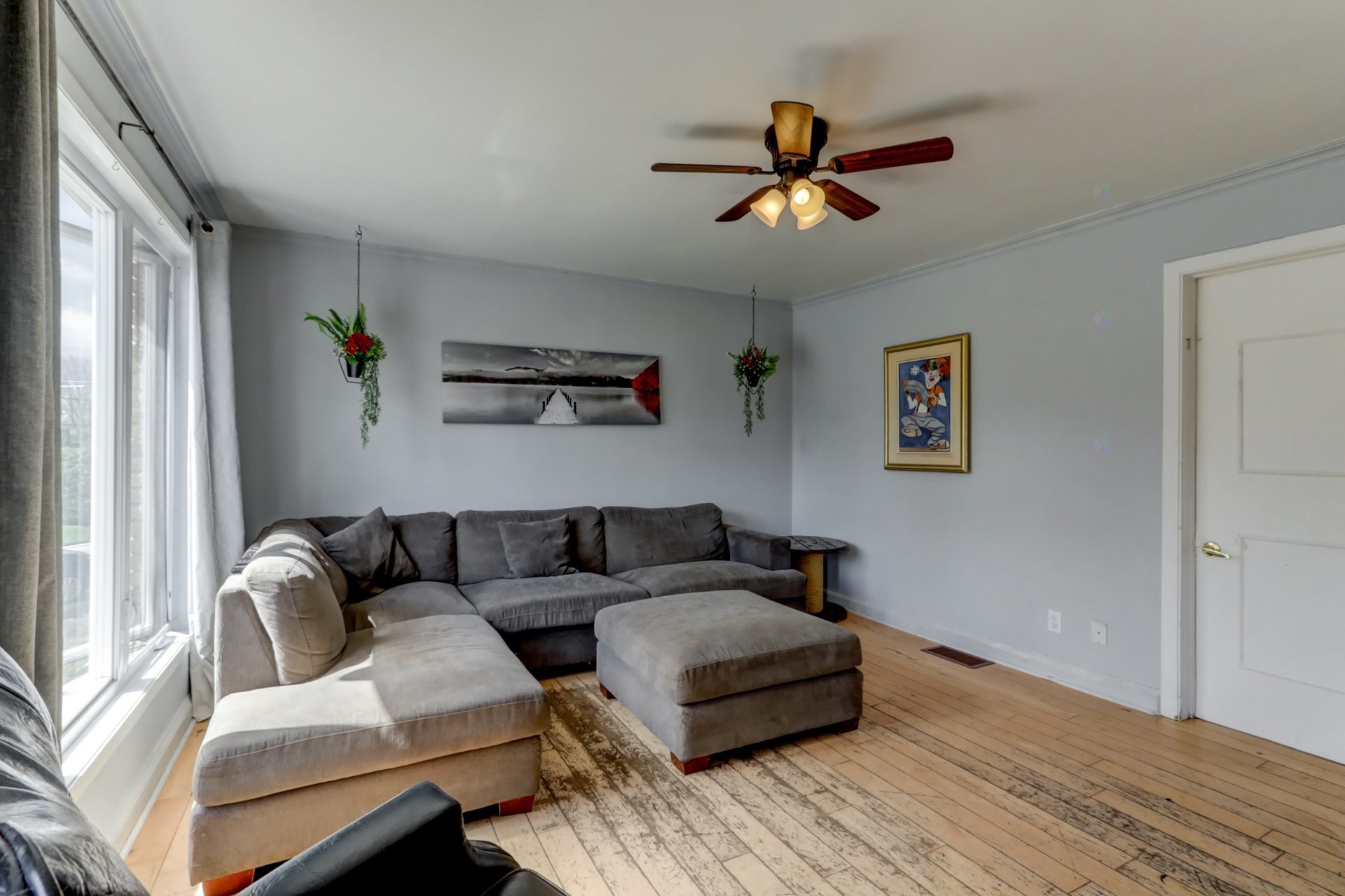 Salon - 1010 Rue Richer, Saint-Jérôme, QC - Indoor Photo Showing Living Room