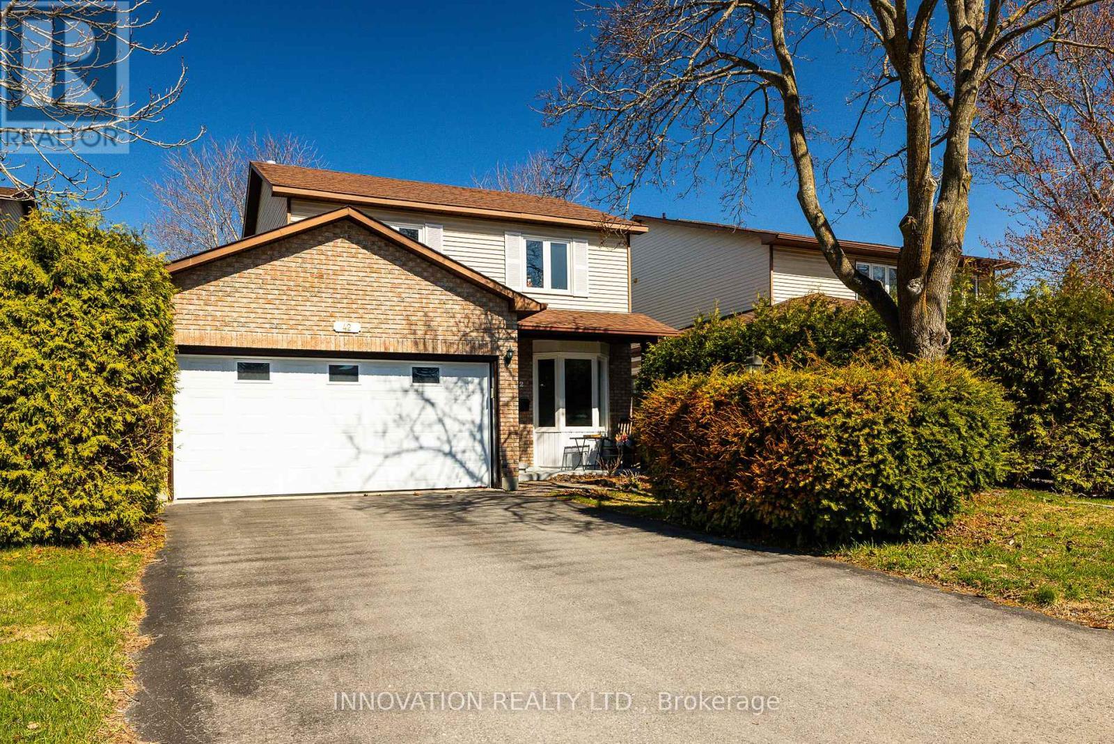 42 Liston Crescent, Ottawa, ON - Outdoor