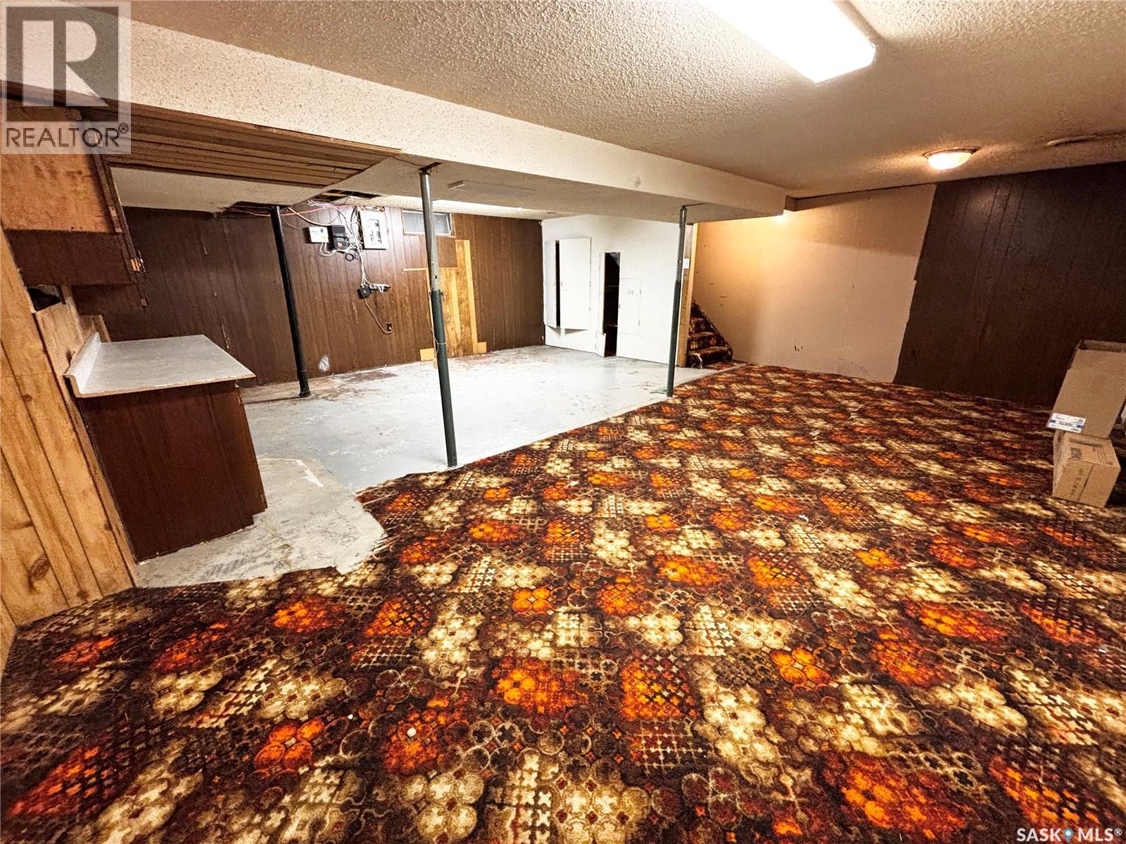 3805 Diefenbaker Drive, Saskatoon, SK - Indoor