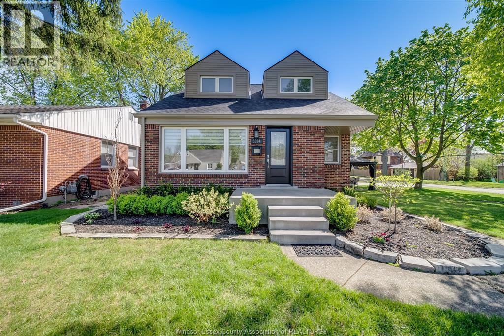 3094 Bruce, Windsor, ON - Outdoor