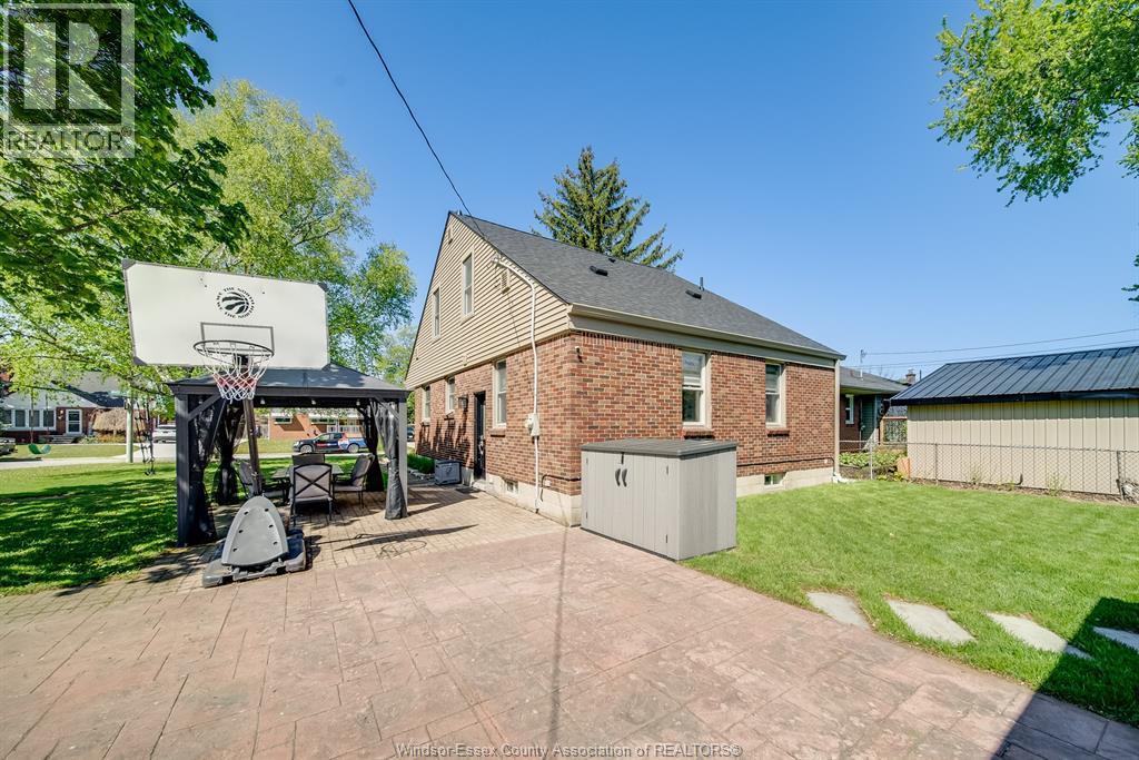 3094 Bruce, Windsor, ON - Outdoor
