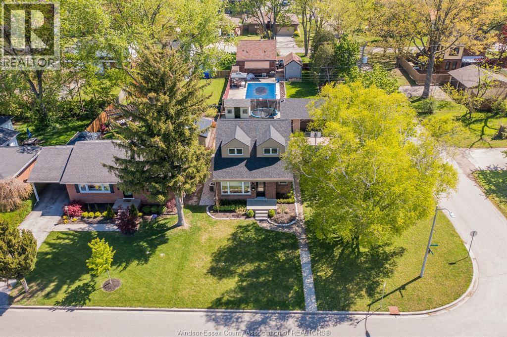 3094 Bruce, Windsor, ON - Outdoor