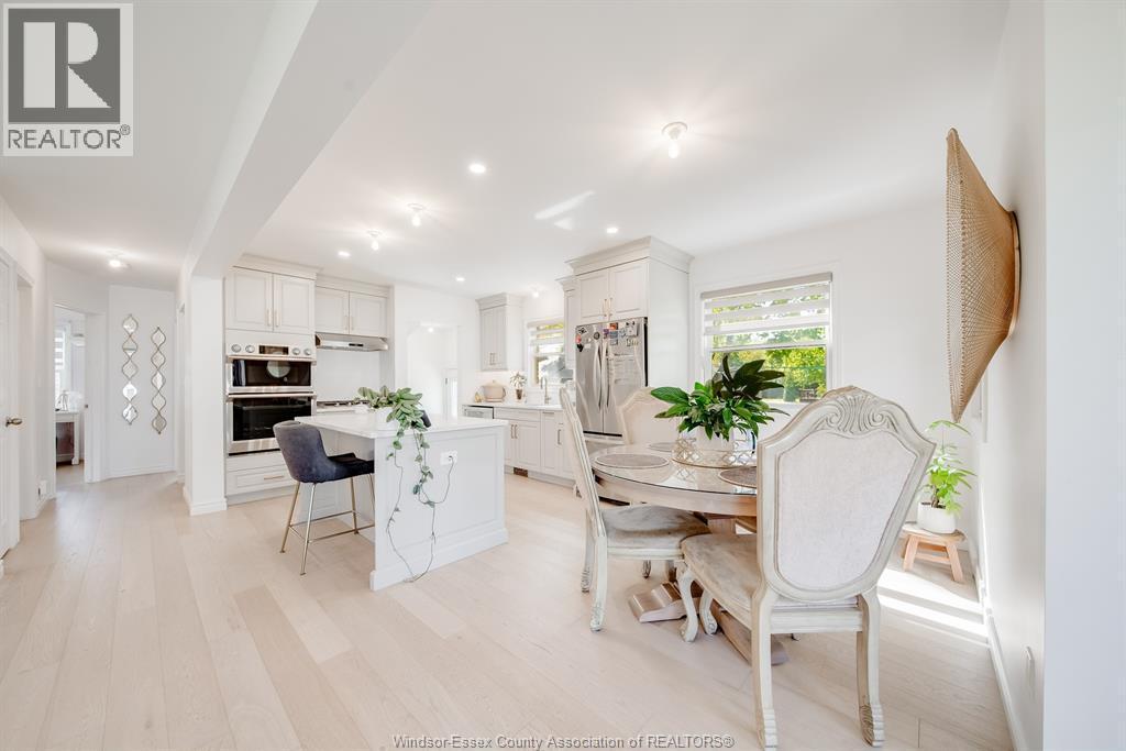 3094 Bruce, Windsor, ON - Indoor Photo Showing Dining Room