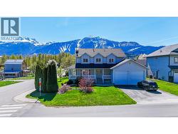 813 Eighth Street E Revelstoke, BC V0E 2S0