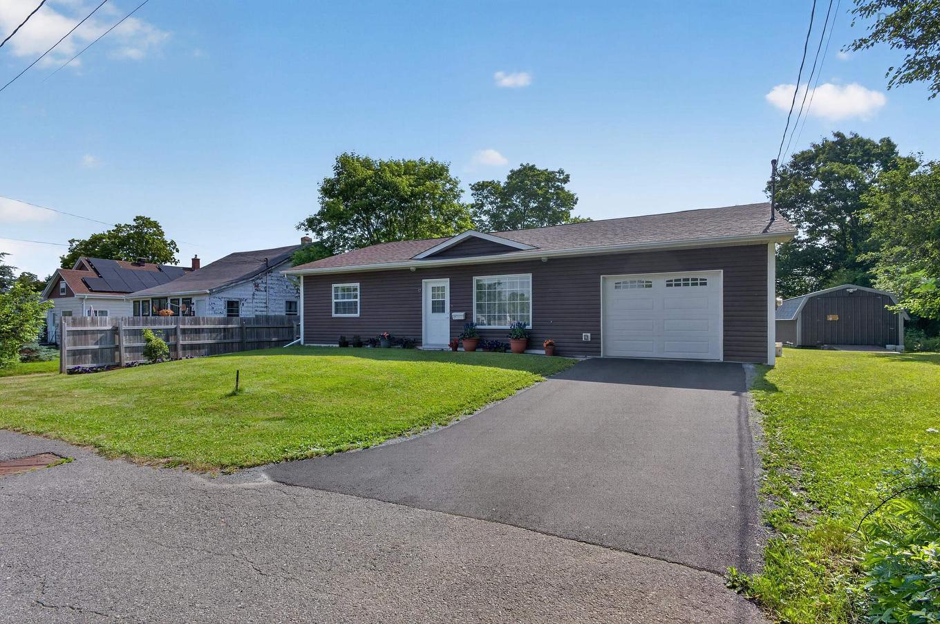 17 Moore Street, Truro, NS