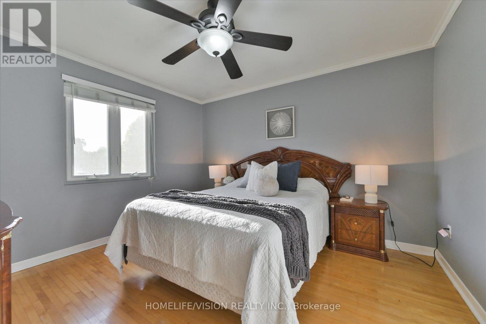 255 Cedar Avenue, Richmond Hill, ON - Indoor Photo Showing Bedroom