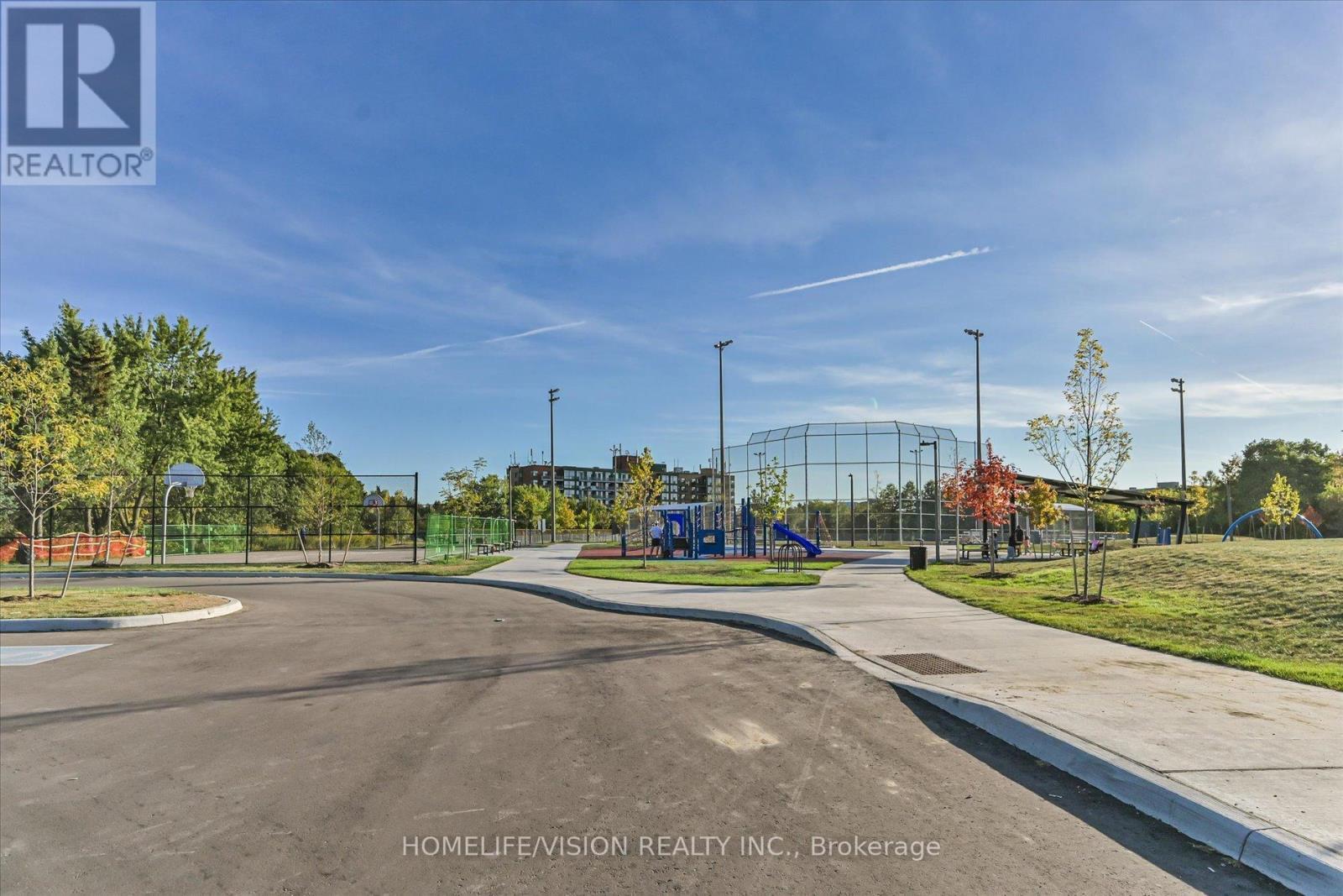 255 Cedar Avenue, Richmond Hill, ON - Outdoor With View