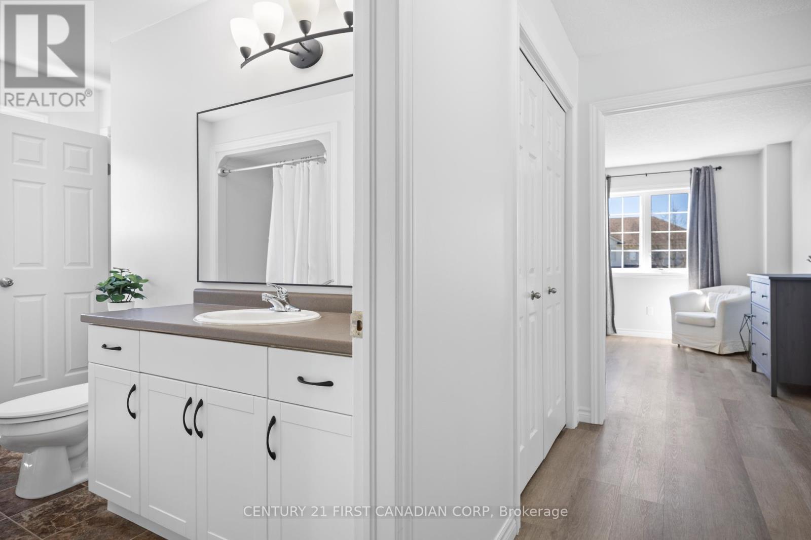 21 Pear Tree Avenue, St. Thomas, ON - Indoor Photo Showing Bathroom