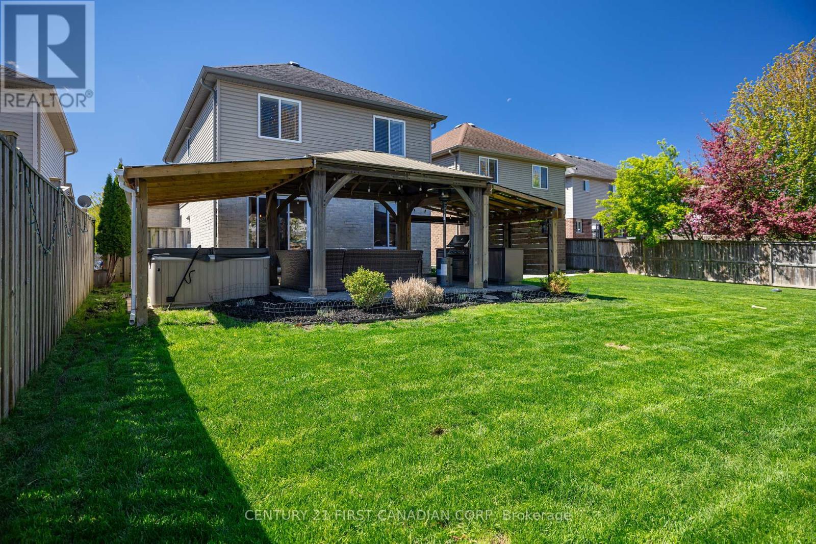 21 Pear Tree Avenue, St. Thomas, ON - Outdoor