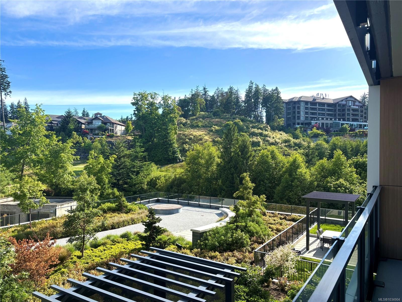 #711-2000 Hannington Rd, Langford, BC