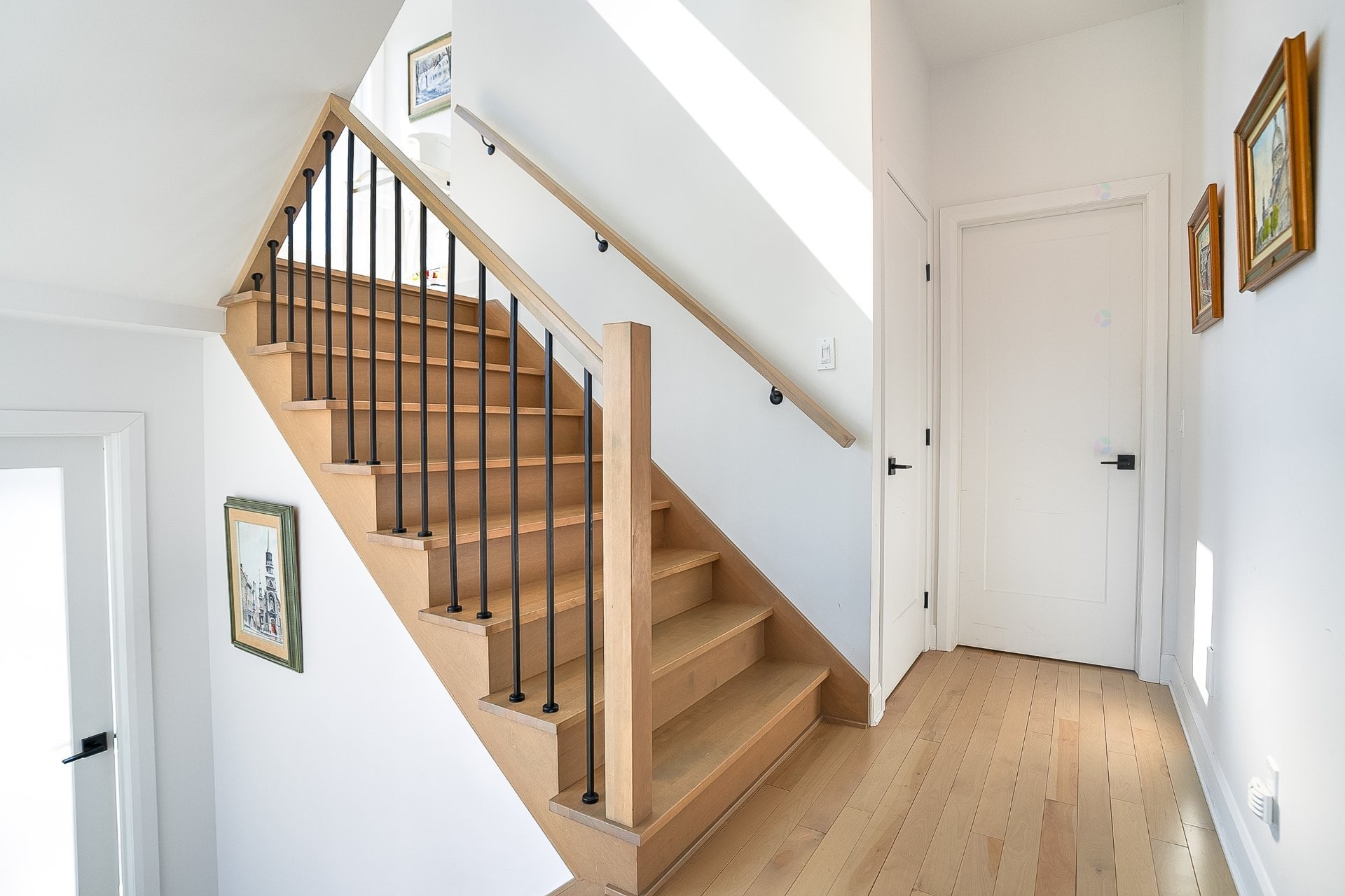 Escalier - 24Z Av. Des Chênes, Candiac, QC - Indoor Photo Showing Other Room