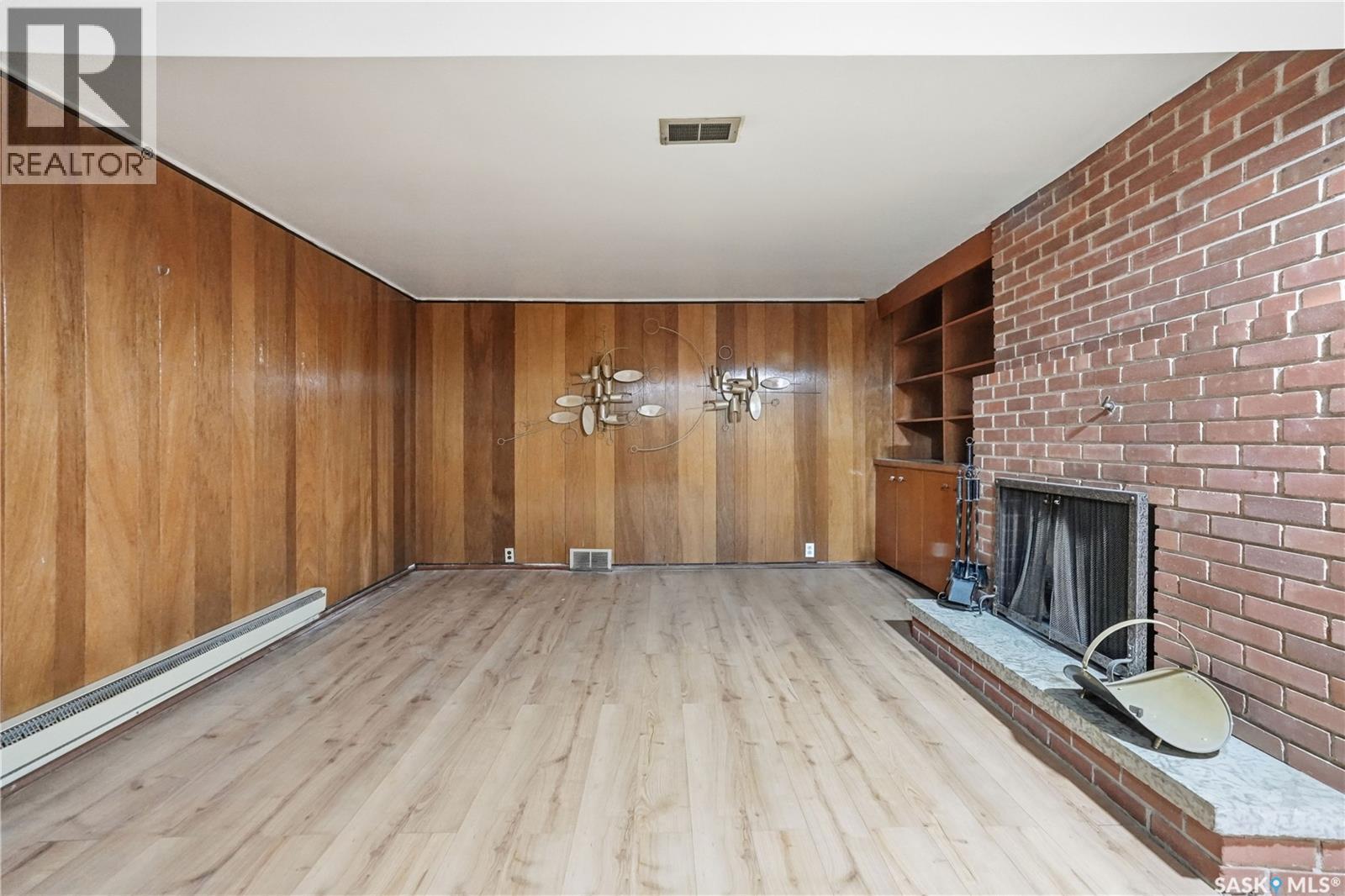 3708 Albert Street, Regina, SK - Indoor Photo Showing Other Room With Fireplace