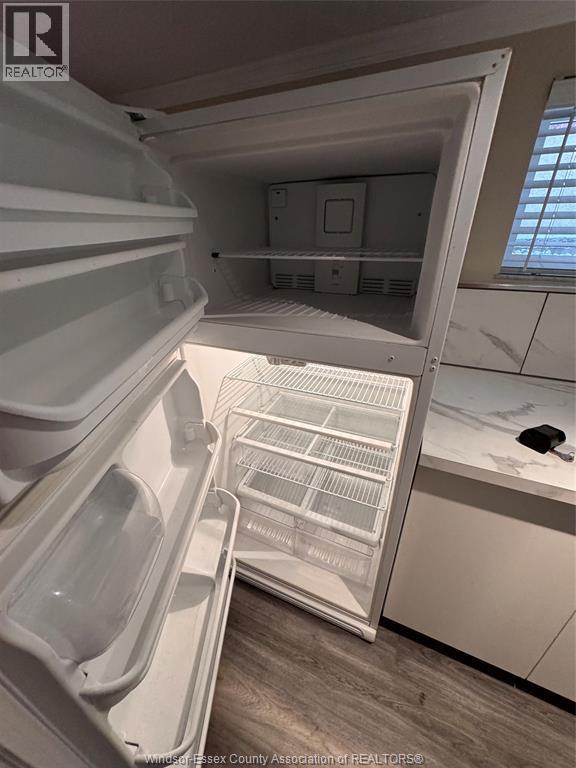 1527 Pierre, Windsor, ON - Indoor Photo Showing Other Room