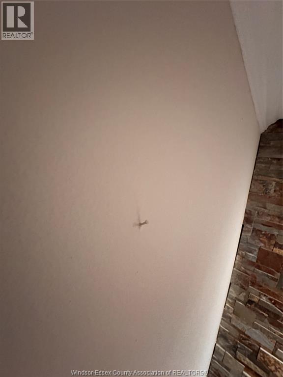 1527 Pierre, Windsor, ON - Indoor Photo Showing Other Room