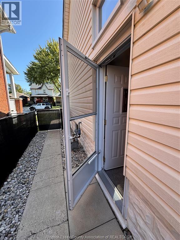 1527 Pierre, Windsor, ON - Outdoor With Exterior