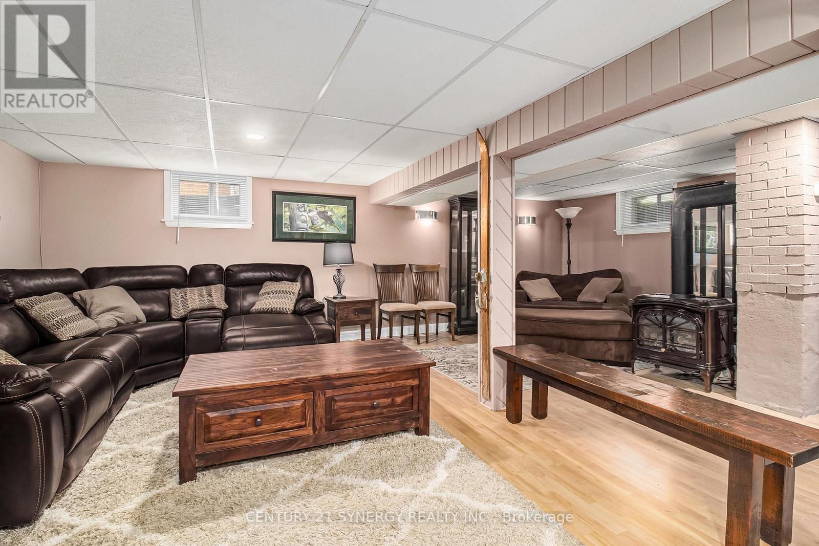 92 Jasper Avenue, Smiths Falls, ON - Indoor Photo Showing Other Room