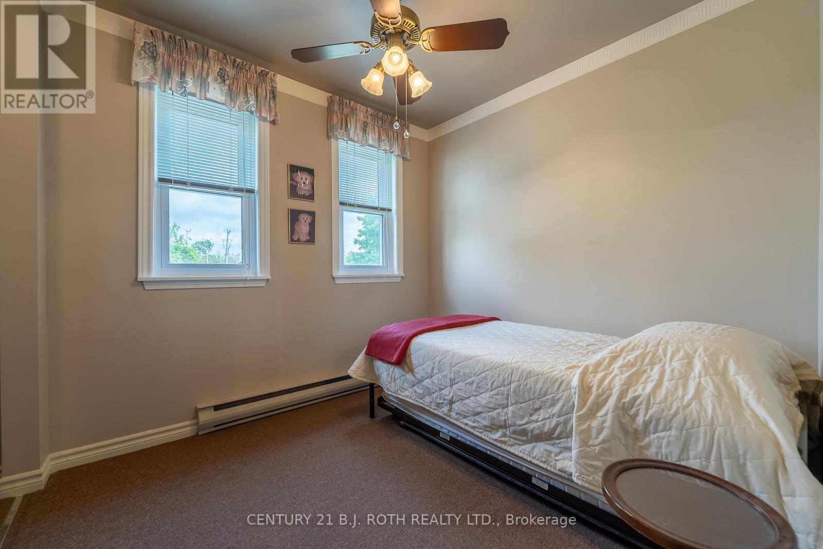 26 - 1 Paradise Boulevard, Ramara, ON - Indoor Photo Showing Bedroom