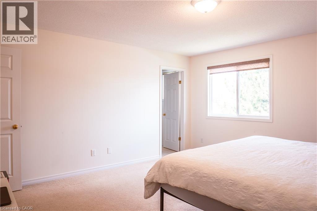 456 Beaumont Crescent, Kitchener, ON - Indoor Photo Showing Bedroom