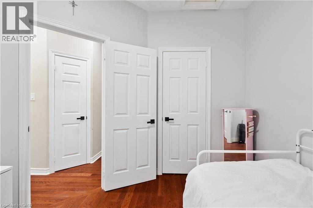 27 Spruce Boulevard, Acton, ON - Indoor Photo Showing Bedroom