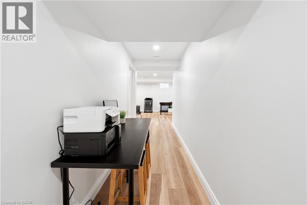 27 Spruce Boulevard, Acton, ON - Indoor Photo Showing Other Room