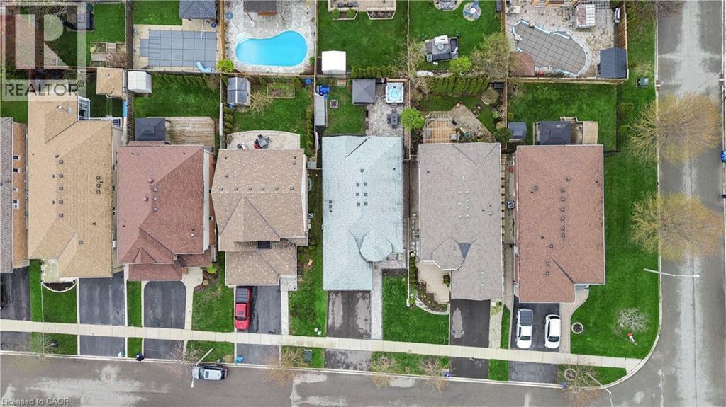 27 Spruce Boulevard, Acton, ON -