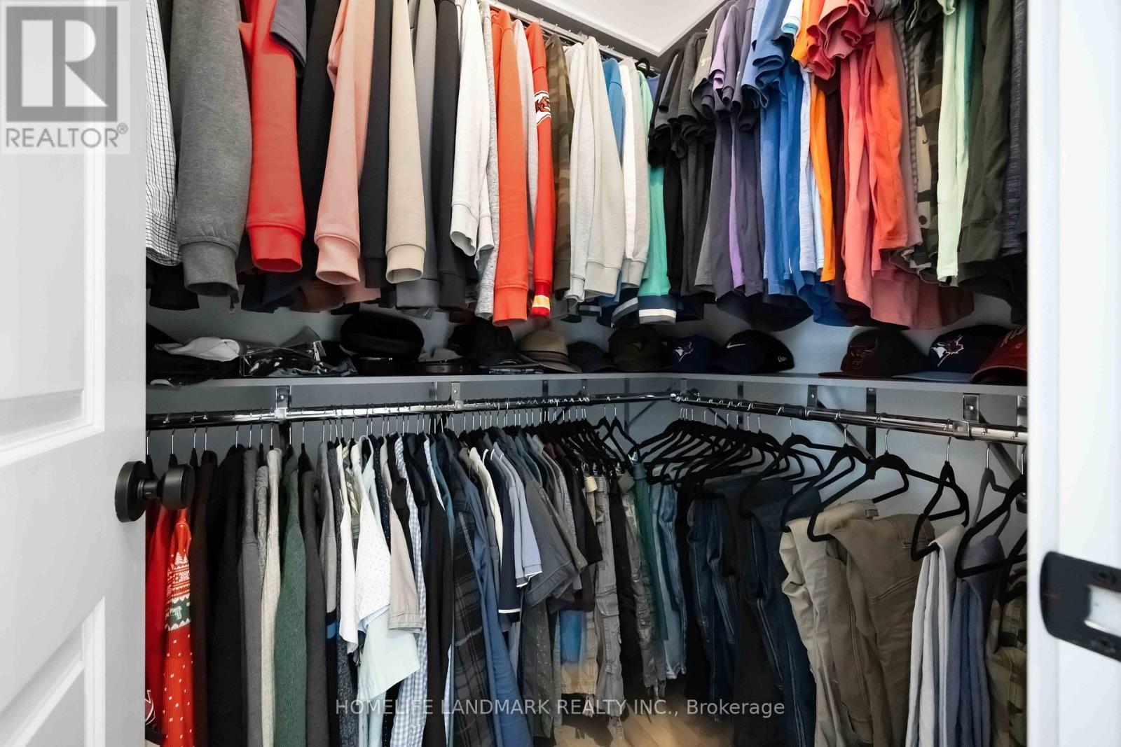 1330 Gull Crossing, Pickering, ON - Indoor With Storage
