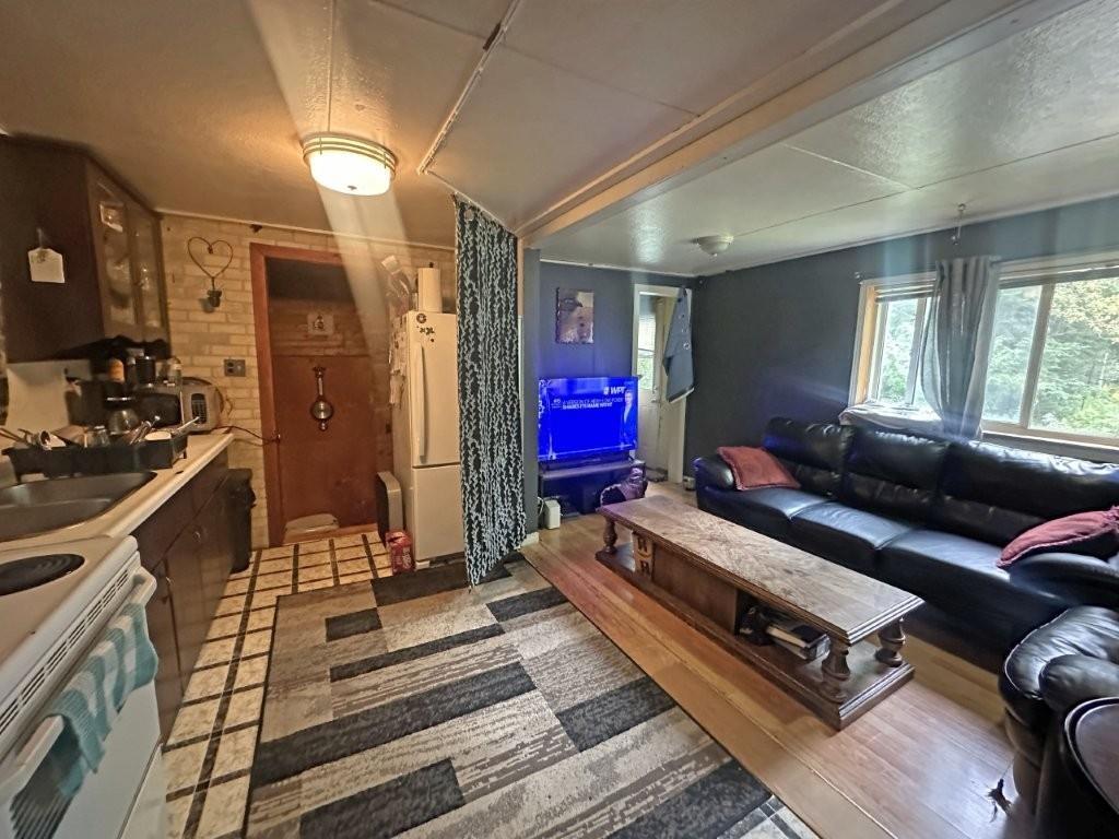 150 First Street, Nipigon, ON - Indoor