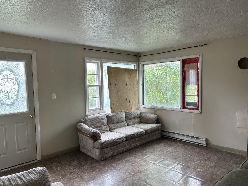 152 First Street, Nipigon, ON - Indoor