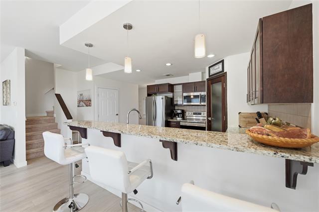 1-64 Barnes St, Winnipeg, MB