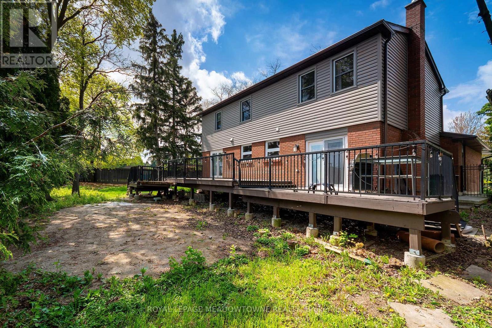 6942 Barrisdale Drive, Mississauga, ON - Outdoor With Deck Patio Veranda