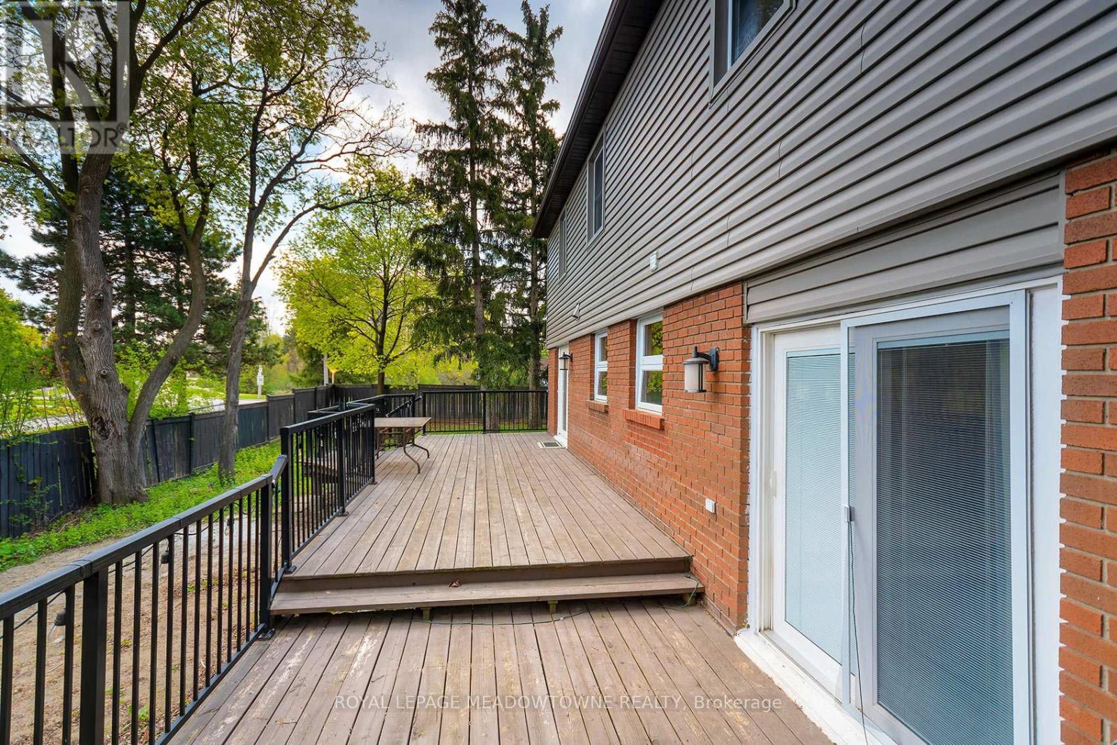 6942 Barrisdale Drive, Mississauga, ON - Outdoor With Exterior