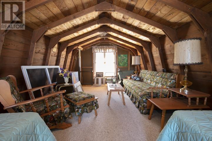 1590 C Line Rd, Richards Landing, ON - Indoor Photo Showing Other Room