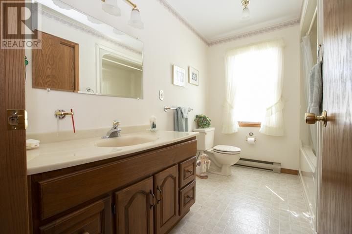 1590 C Line Rd, Richards Landing, ON - Indoor Photo Showing Bathroom