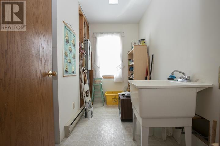 1590 C Line Rd, Richards Landing, ON - Indoor Photo Showing Other Room