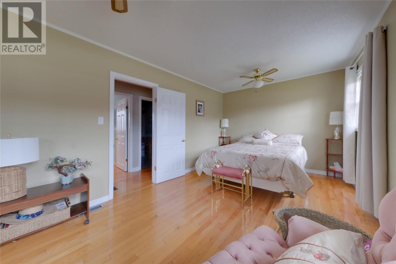 91 Midland Row, Pasadena, NL - Indoor Photo Showing Bedroom