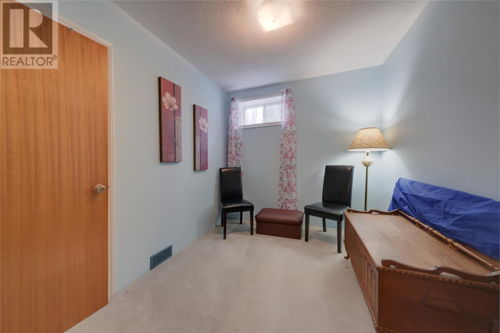 91 Midland Row, Pasadena, NL - Indoor